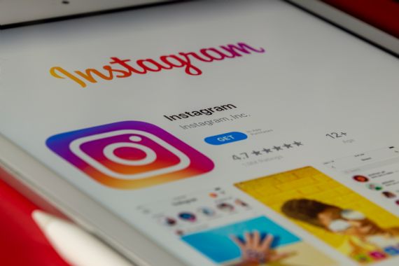 How to Create Instagram Captions for Maximum Customer Engagement?